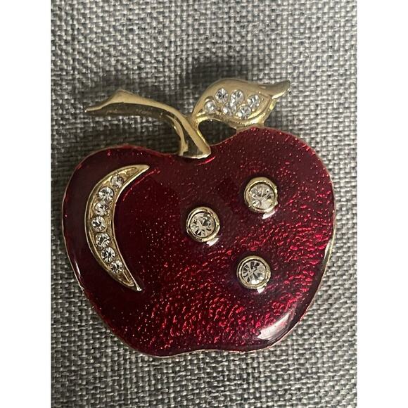 Vintage Enamel Red Apple Brooch Pin Rhinestone Teacher New York - Picture 3 of 5